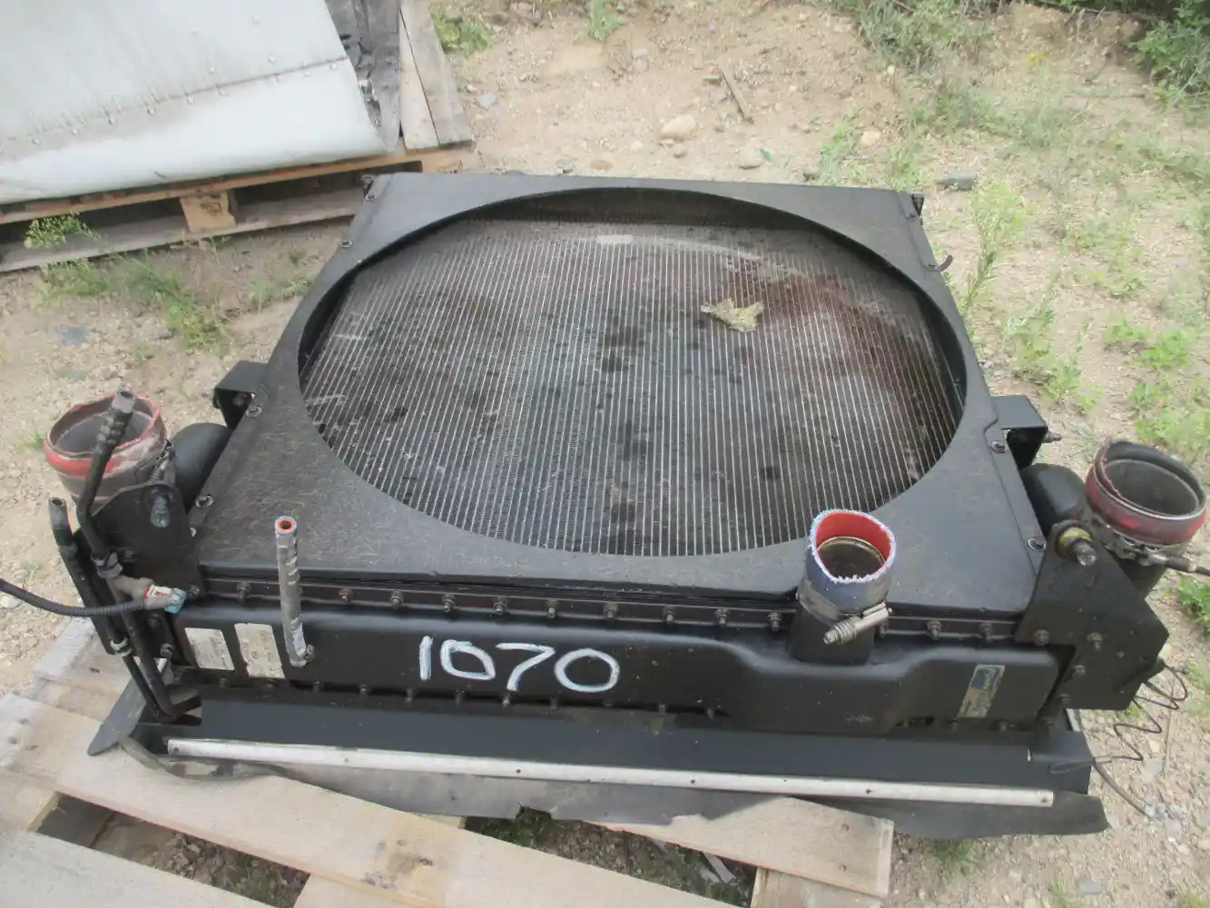  RADIATOR-1070 