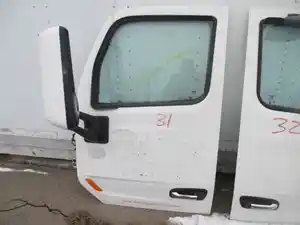 Used 2018 Peterbilt 579 Door (Stock #DOOR-31)) Part Image