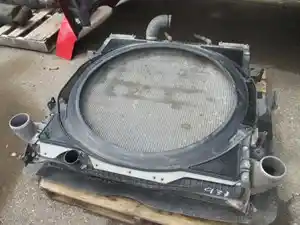 Used Mack CHN613 Radiator (Stock #RADIATOR-931)) Part Image