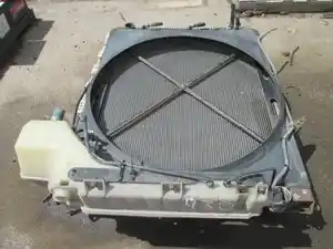 Used Mack CHU600 Radiator (Stock #RADIATOR-930)) Part Image