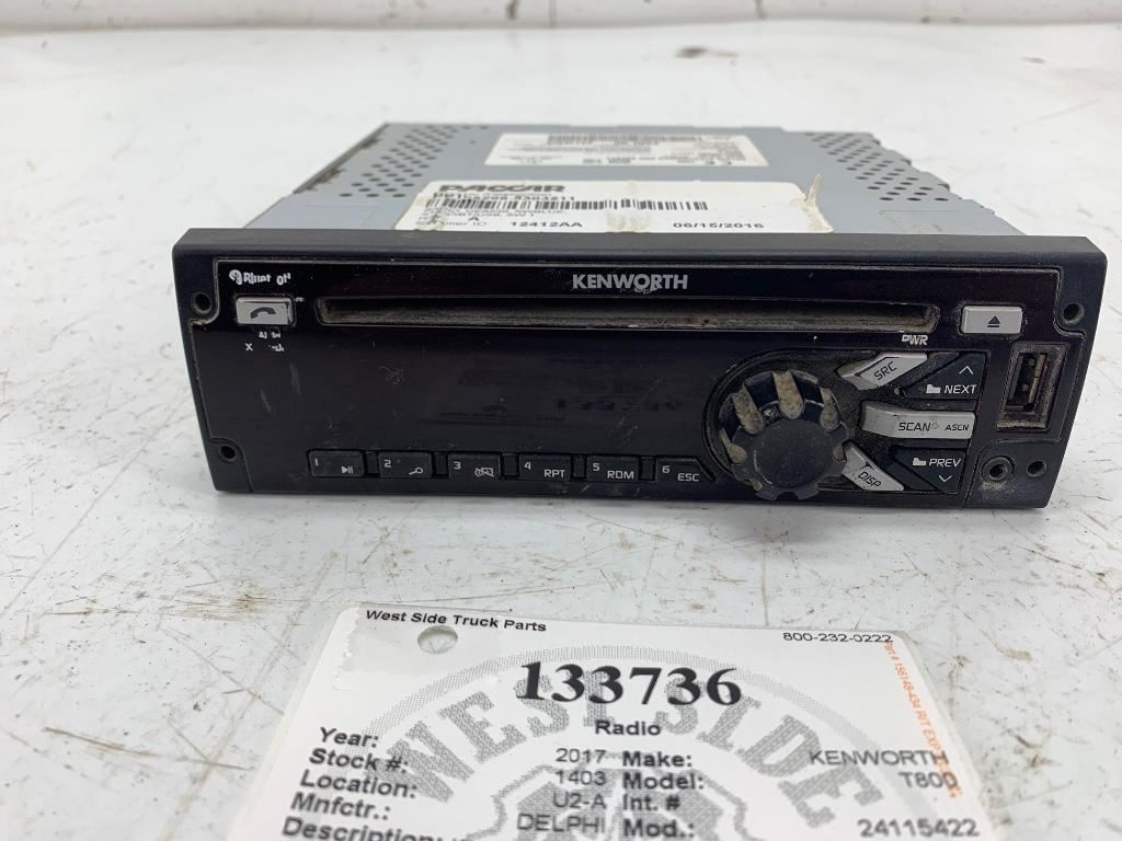2017 KENWORTH T800 (Stock #133736) | Radios | TPI