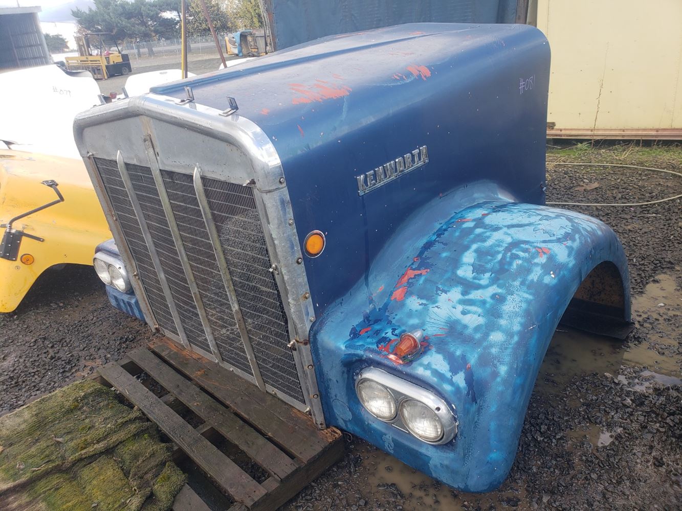 Used 1976 Kenworth T600 Hood for sale Eugene Oregon United States
