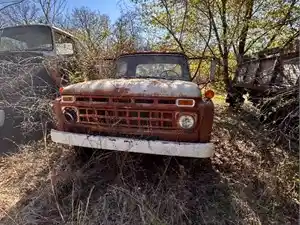 Salvage 1961 Ford F600 - U-L3-19B 1961 Ford F600
