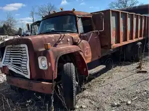 Salvage 1974 International 1800 LOADSTAR - U-L1-7 1970s IH Loadstar I800