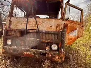 Salvage 1980 Mack Other - U-L3-15B 1980 Mack Cabover