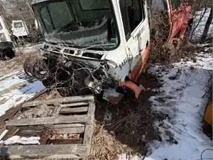 Salvage 1993 Ford LS9000 - 1753
