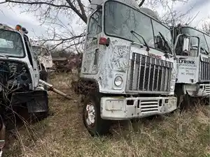 Salvage 1985 GMC ASTRO - U-L4-6 1985 gmc