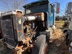 Salvage 1986 International F-9370 - 4564