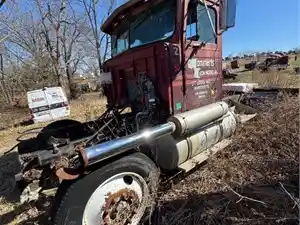 Salvage 1987 International F-9370 - 3989