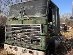 Salvage 1987 Mack Other - U-L3-5A 1987 Mack Cabover