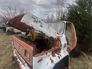 Salvage 1988 Chevrolet C60 - U-L4-16 FL FL Chevy 2