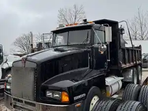 Salvage 1988 Kenworth T600 - U-L1-8 1988 KW T600