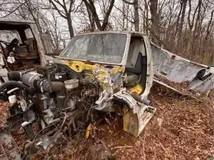 Salvage 1989 Ford F700 - 1590