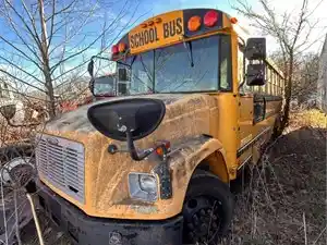 Salvage 1990 Freightliner FL-70 BUS - U-L4-7 1990 Freightliner Bus