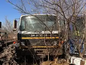 Salvage 1990 Mack Other - U-L3-5A 1990 Mack Cabover