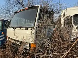 Salvage 1990 Mitsubishi FE649 - 3364