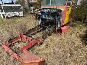 Salvage 1990 Peterbilt Other - U-L3-9C Peterbilt Cab