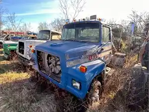 1991 Ford L8000 Truck for Parts (Stock #U-L4-17B 1991 Ford L8000)) Part Image