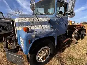 Salvage 1991 Ford LN8000 - 3253