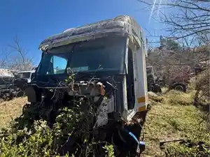 Salvage 1991 Freightliner Cascadia - U-L4-4 Freightliner Cascadia 12