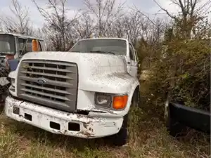 Salvage 1993 Ford Other - U-L4-18B 1993 Ford Other