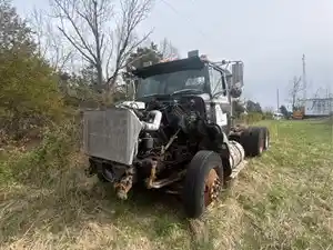 Salvage 1993 Ford LTA9000 AERO MAX 106 - 4758