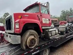 Salvage 1994 Ford LT9000 - 5233