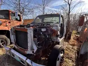 Salvage 1995 Ford F700 - 2635