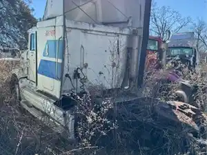 Salvage 1995 International 9400 - 3811