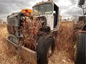 Salvage 1995 Mack Other - U-L4-15C 1995 Mack