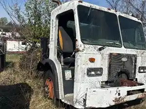 Salvage 1996 Peterbilt 362 - 2210