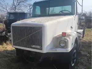 Salvage 1991 White WG - 4950