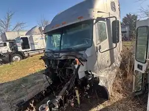 Salvage 1997 Freightliner Century Class 120 - 3349