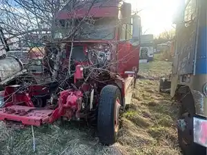 Salvage 1997 Freightliner FLD120 - 3487