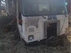 Salvage 1997 VolvoWhiteGMC Other - U-L4-10 98 white