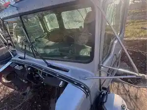 Salvage 1997 Other Other - U-L4-6A FL FL cab 1