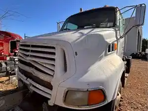 Salvage 1998 Ford AT9513 Aeromax 113 - 4906