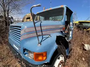 1998 International 4900 Truck for Parts (Stock #3252)) Part Image