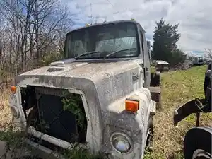 Salvage 1986 Ford LN7000 - 3080
