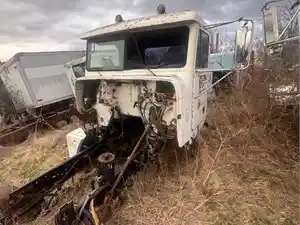 1999 Freightliner FLD120 Truck for Parts (Stock #3715)) Part Image