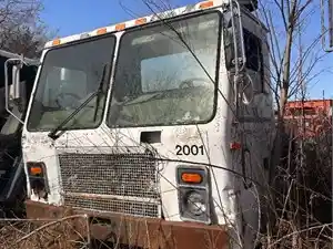 Salvage 2000 Mack LE613 - 3266