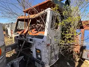 Salvage 2003 Mack LE613 - 3779