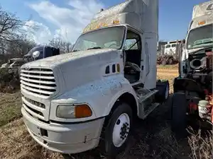 Salvage 1999 Sterling 8501 - U-L4-11C 1999 ST Model