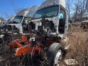 Salvage 1999 Sterling L8513 - LT34