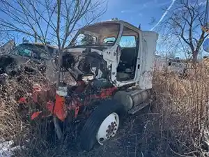 Salvage 1999 Sterling L7501 - 4135