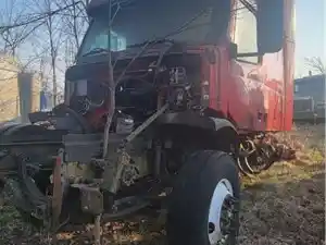 Salvage 1999 Volvo VN - 2901