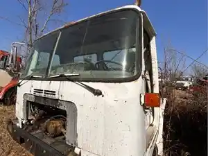Salvage 1999 Volvo WXLL - 3085