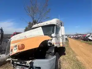 Salvage 1998 Freightliner Century Class C112 - 3507