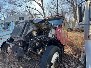 Salvage 2000 Freightliner Century Class 120 - U-L5-3 FL Century Classic