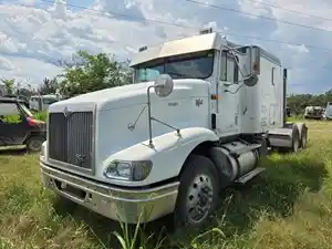 2000 International 9400 Truck for Parts (Stock #5202)) Part Image
